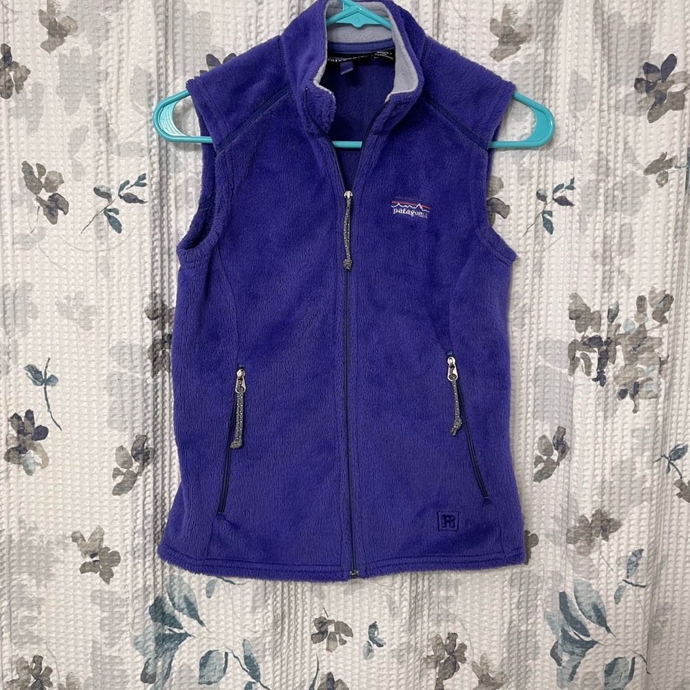 Patagonia Women’s Vintage R2 Regulator Series Fleece  Vest